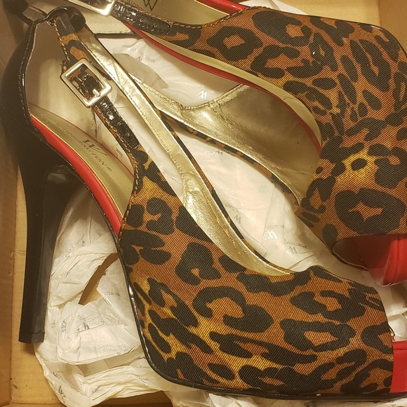 Shoes - Picture 2 of 2